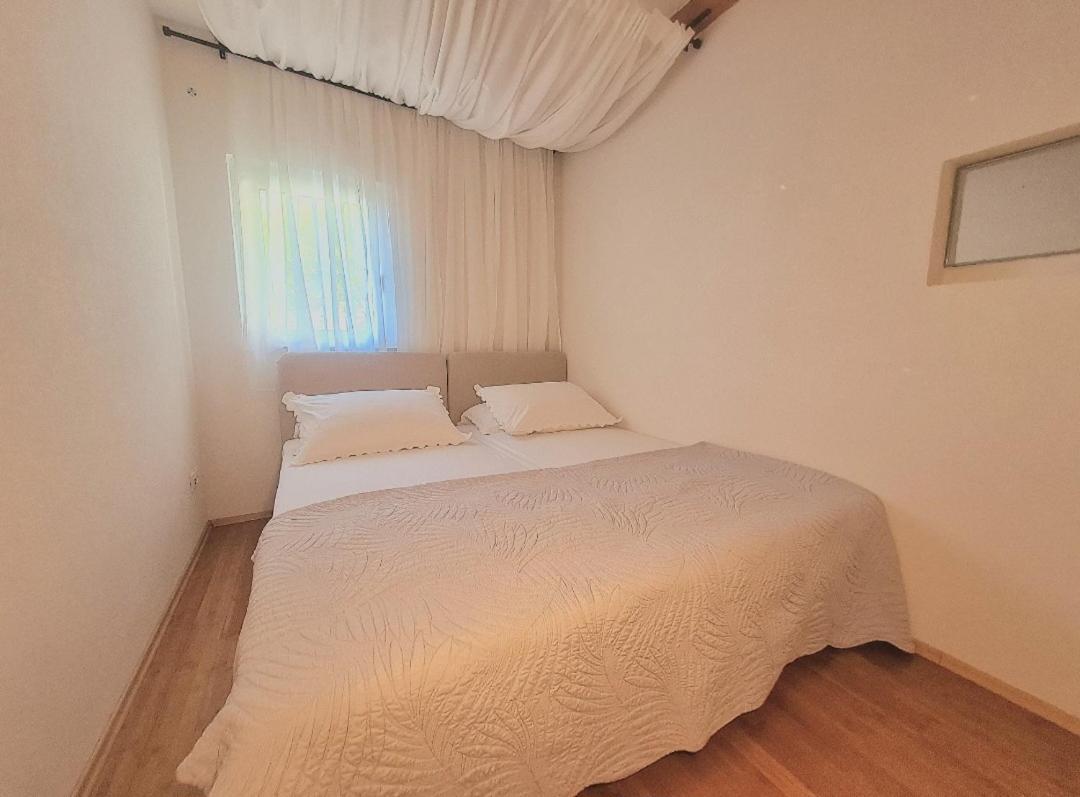 Sea View Stone House Donkey Villa *